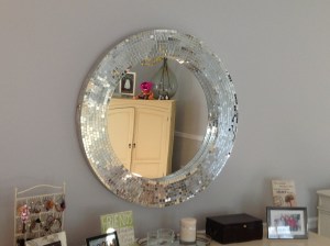 Mosiac mirror. LOVE.
